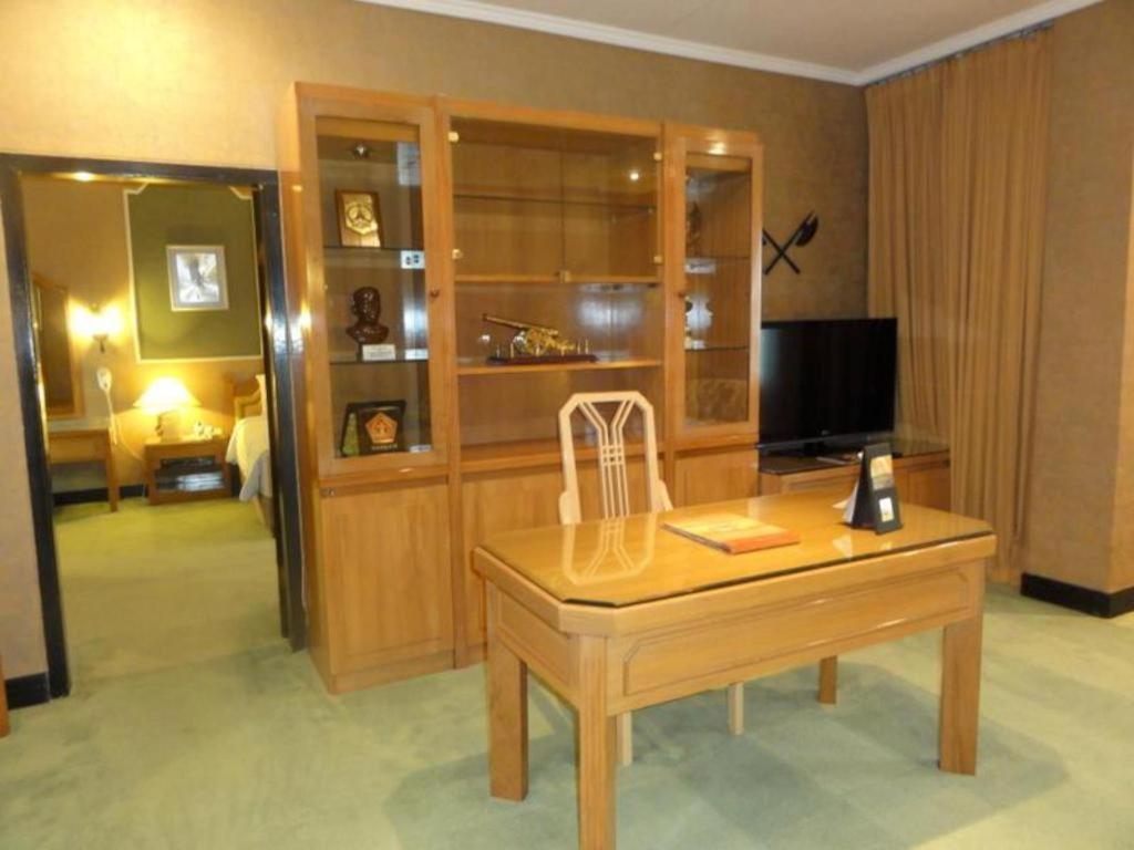 Regent'S Park Hotel Μαλάνγκ Εξωτερικό φωτογραφία