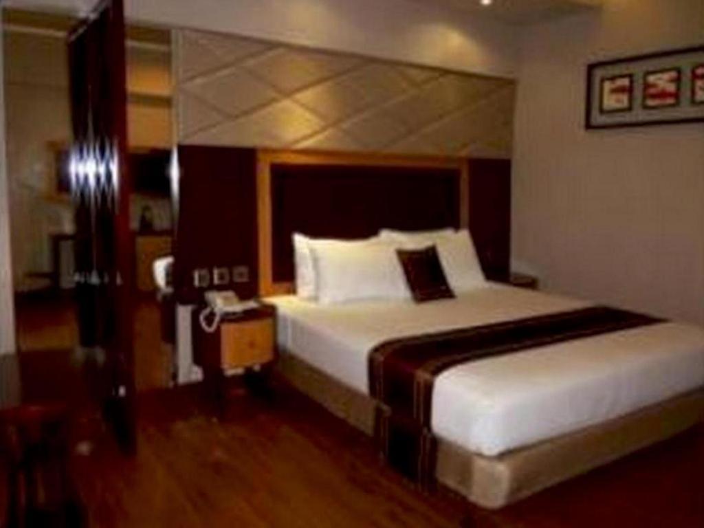 Regent'S Park Hotel Μαλάνγκ Εξωτερικό φωτογραφία